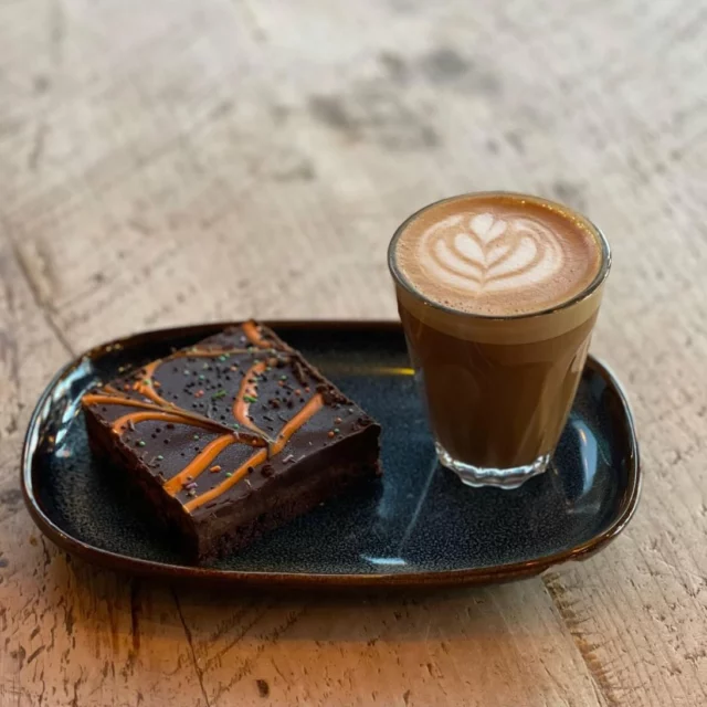 In stock Halloween orange brownie from @brownnblond perfect combination with @darkwoodscoffee ☕️☕️